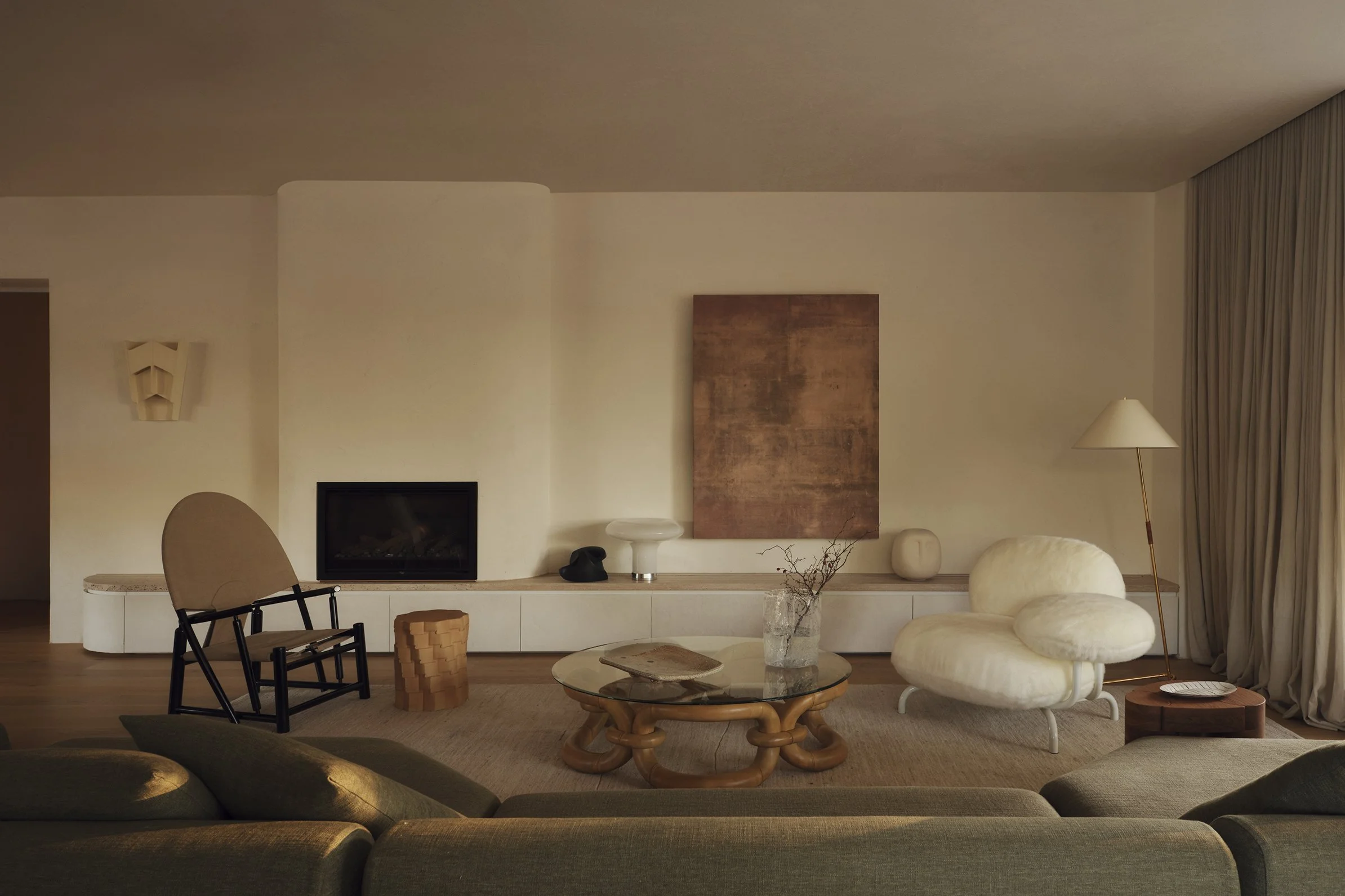 Tonal palette and textures in bespoke Brisbane residence