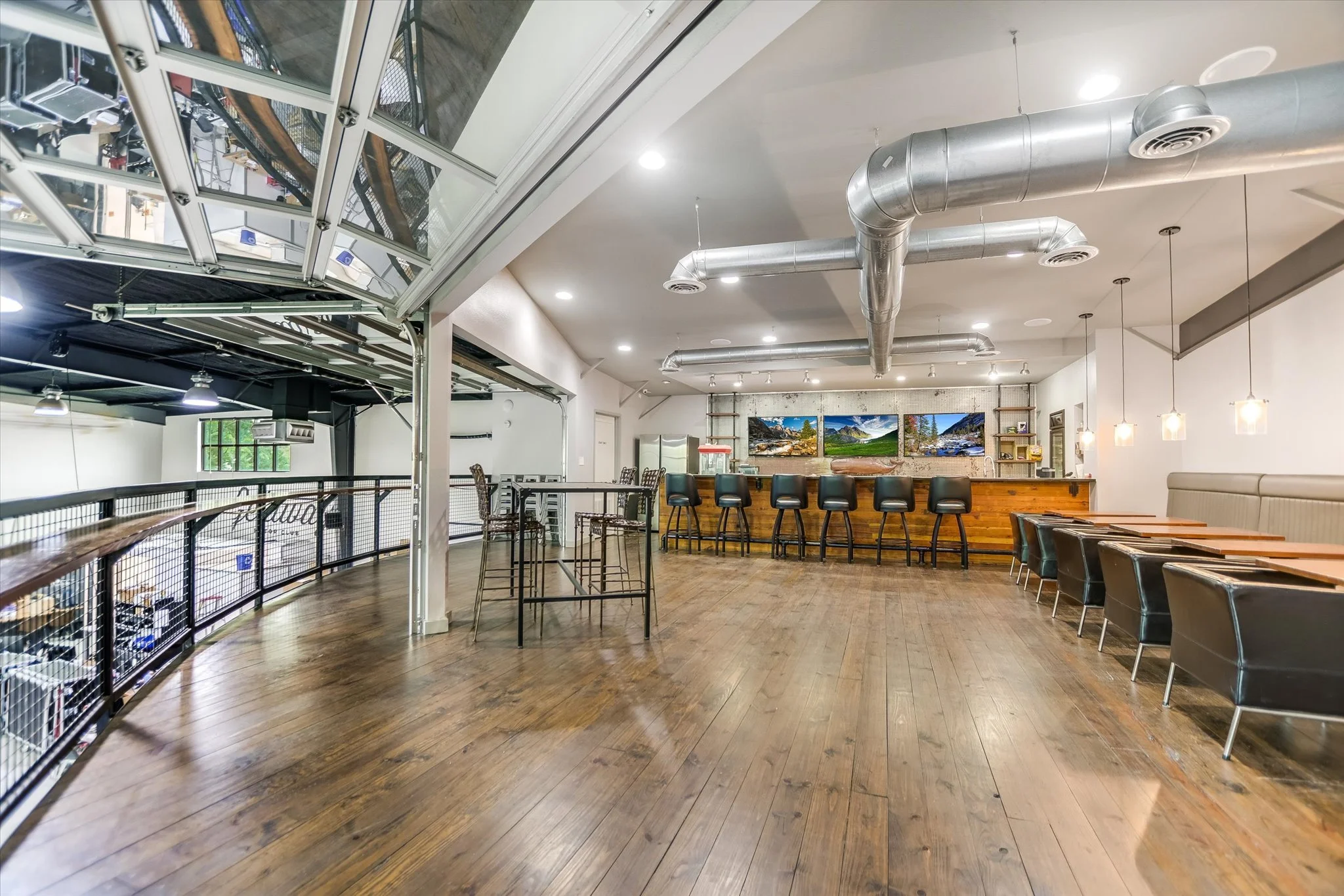 16-Break Room.jpg