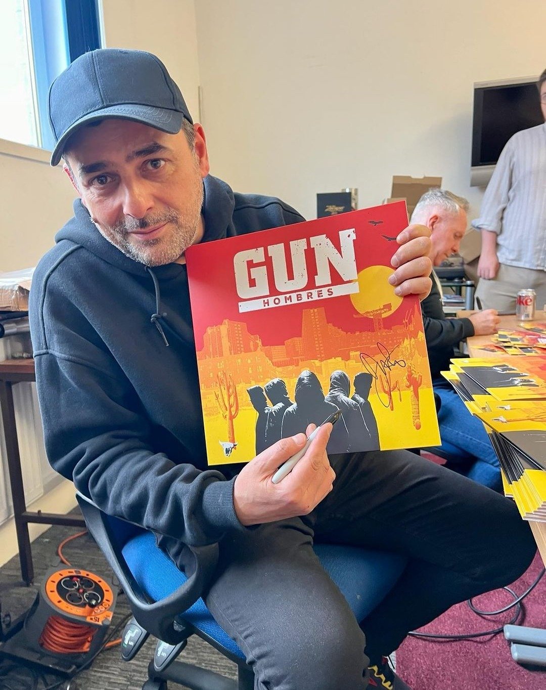 Congrats to Scottish rock band @gunofficialuk for getting their new album 'Hombres' at #7 in the midweek @officialcharts UK. This is on track to be their highest charting album in 30 years. Get your copy from the Official Store, Amazon or wherever yo