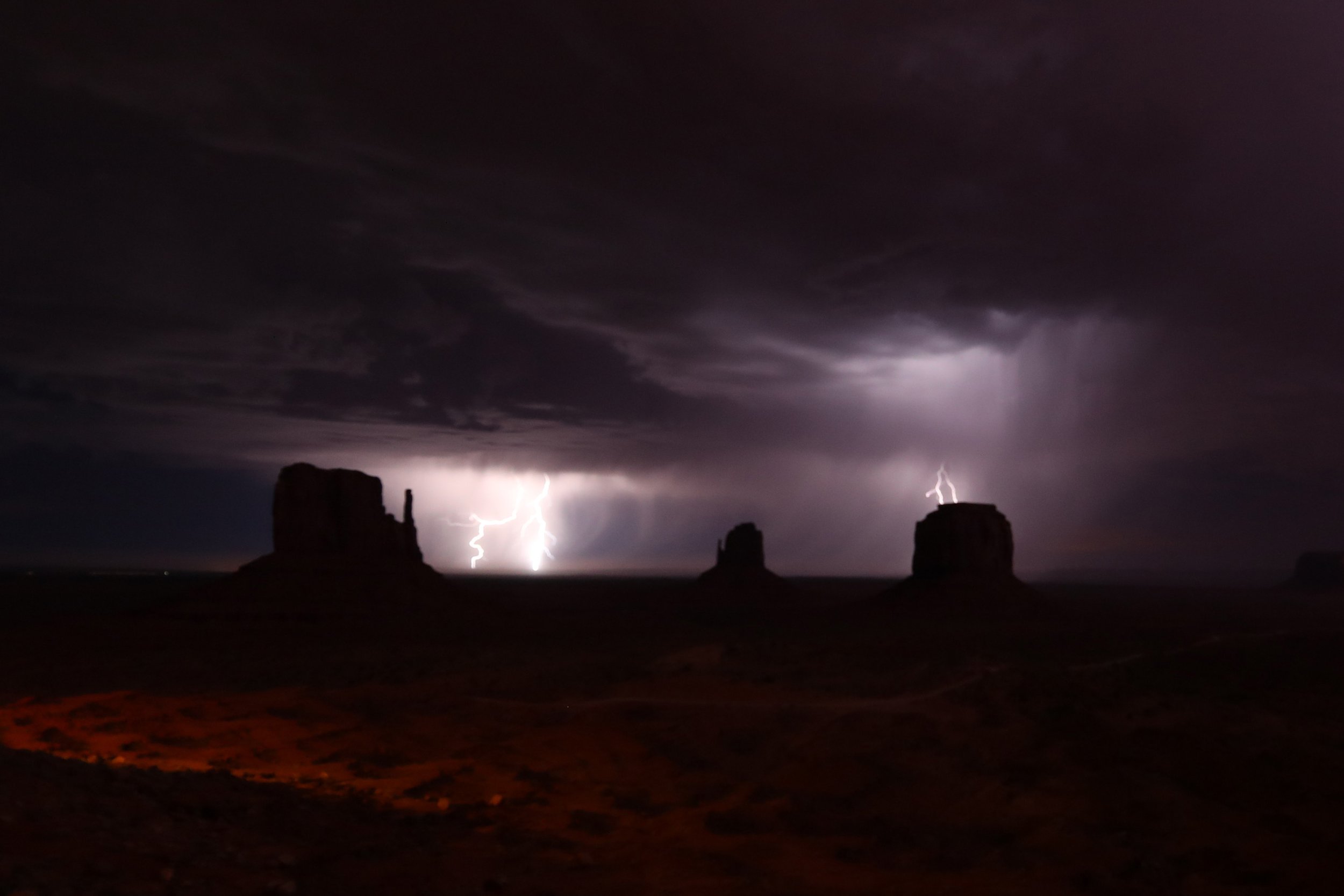 17 Monument Valley Lighting 9.jpg