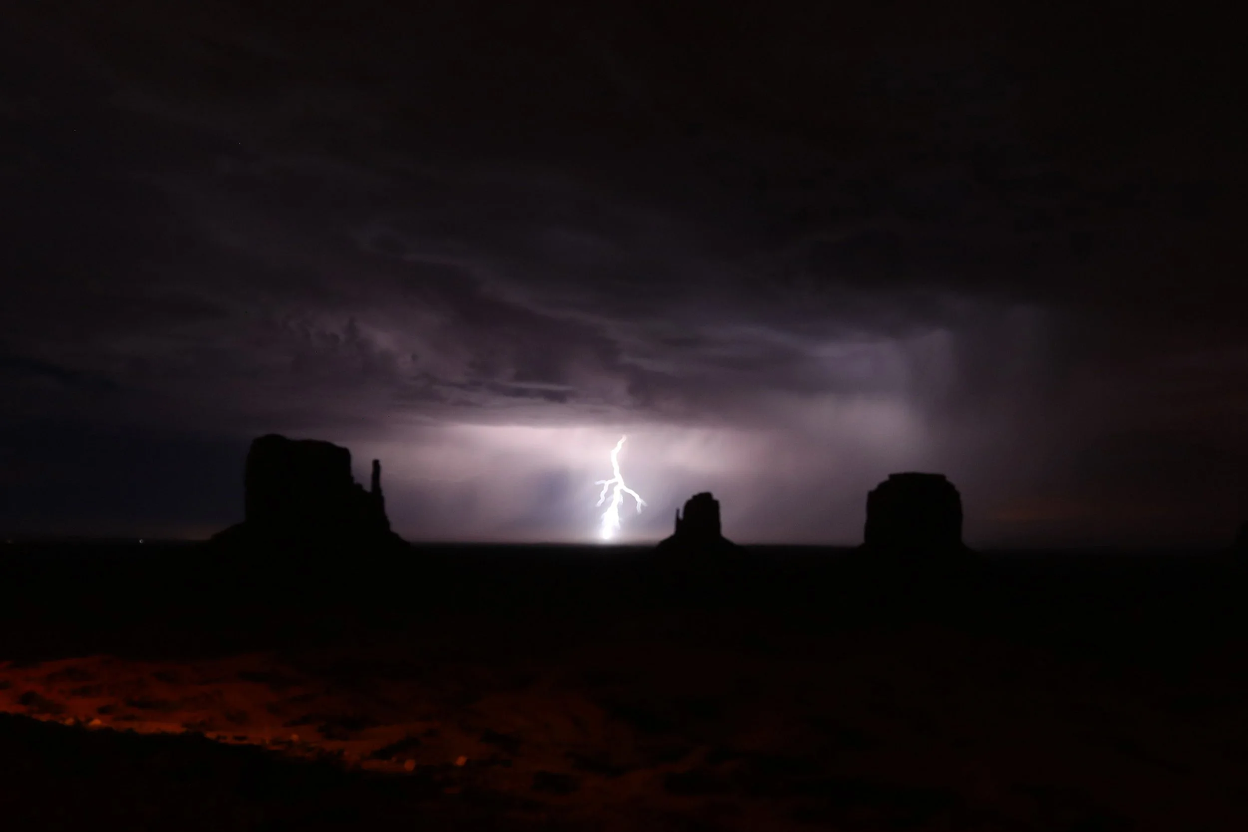 17 Monument Valley Lighting 7.jpg