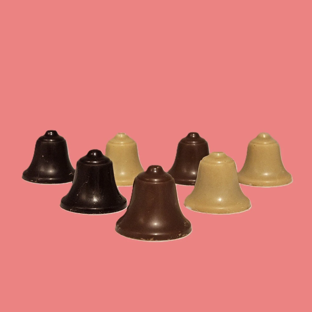 Petites cloches de Pâques _ (fourrées Gianduja Noisette)