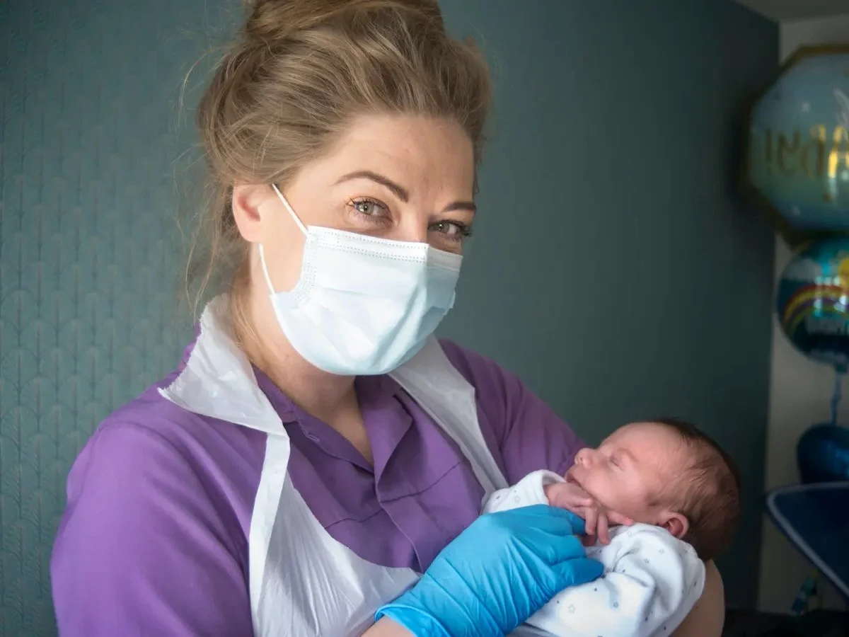 YORKSHIRE MIDWIVES ON CALL 