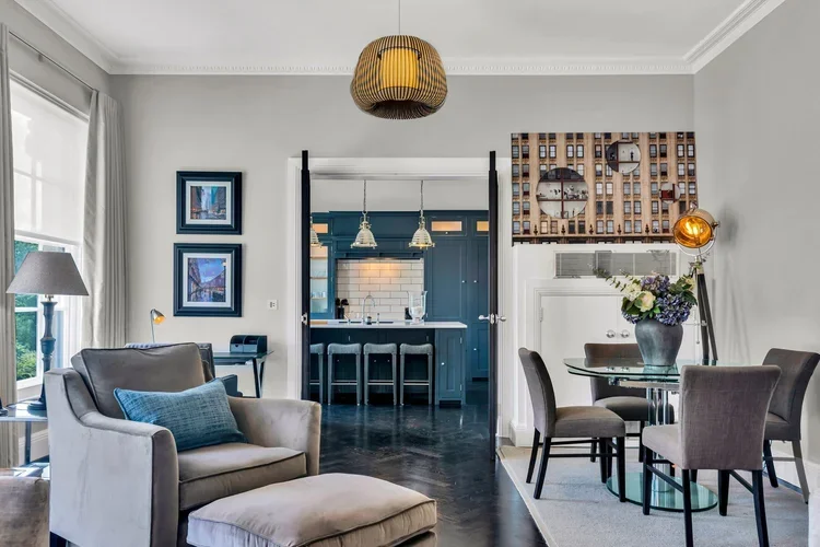 Luxury Holborn apartments near LSE