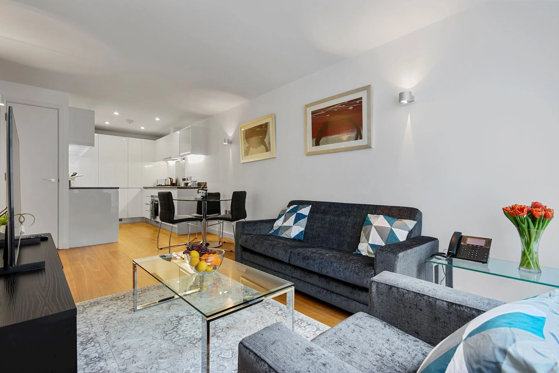 farringdon-yard-2 bed -6.JPG