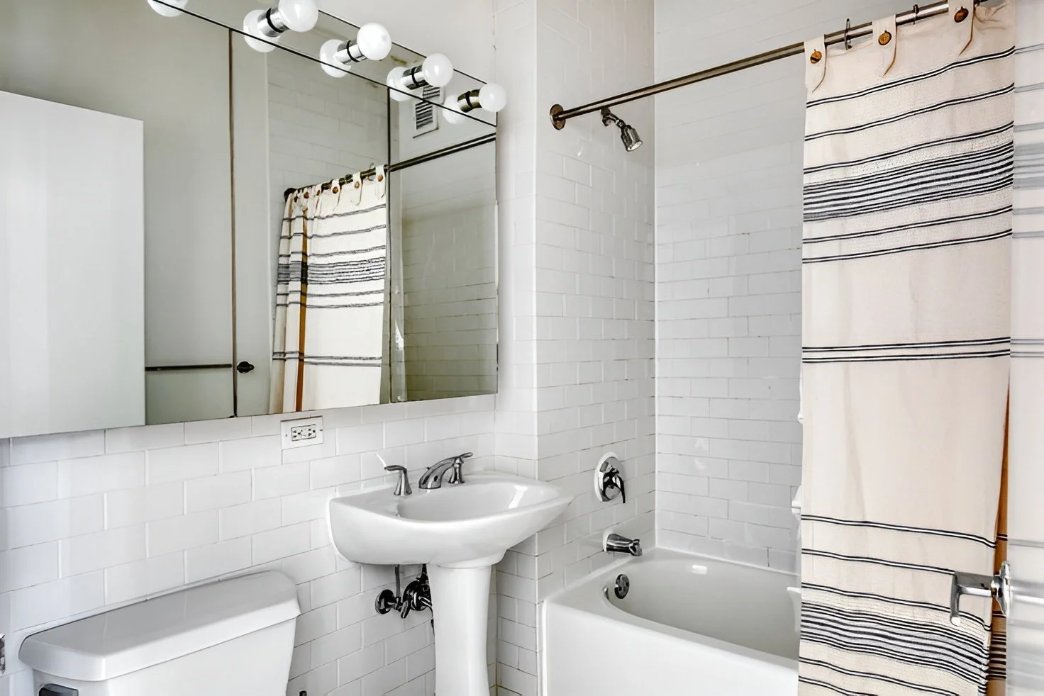 west-st-heights-bath 1.jpg