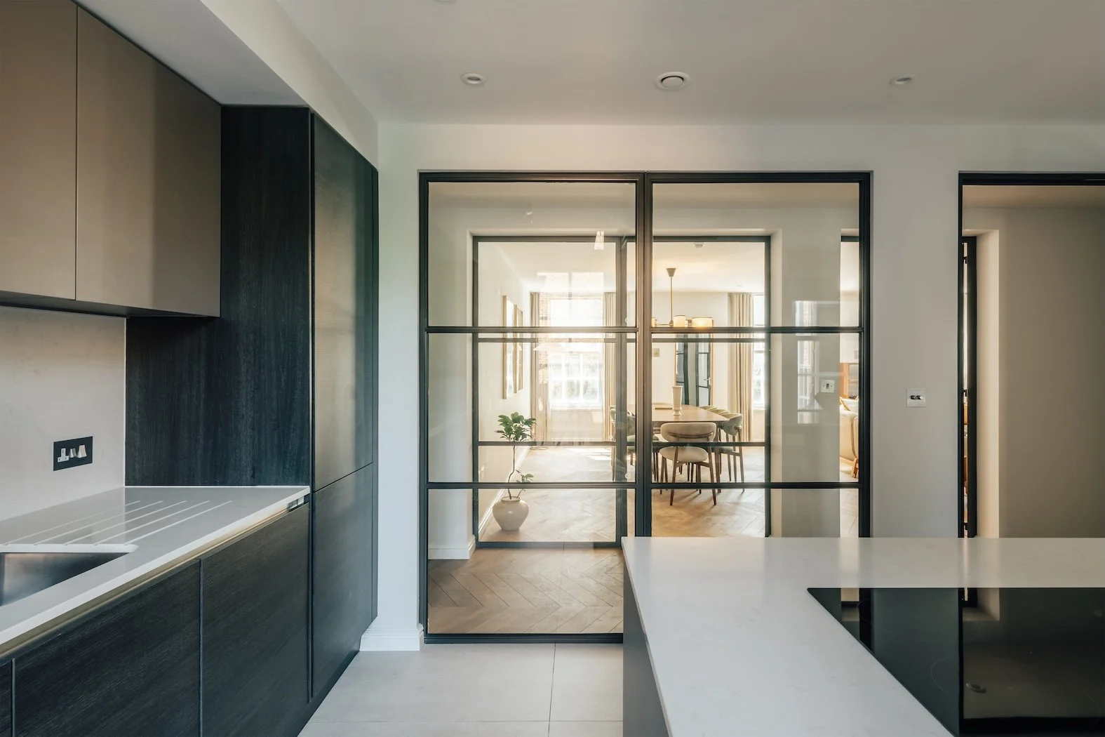 the-sloane-sq-gem-3 bed - 13.jpg