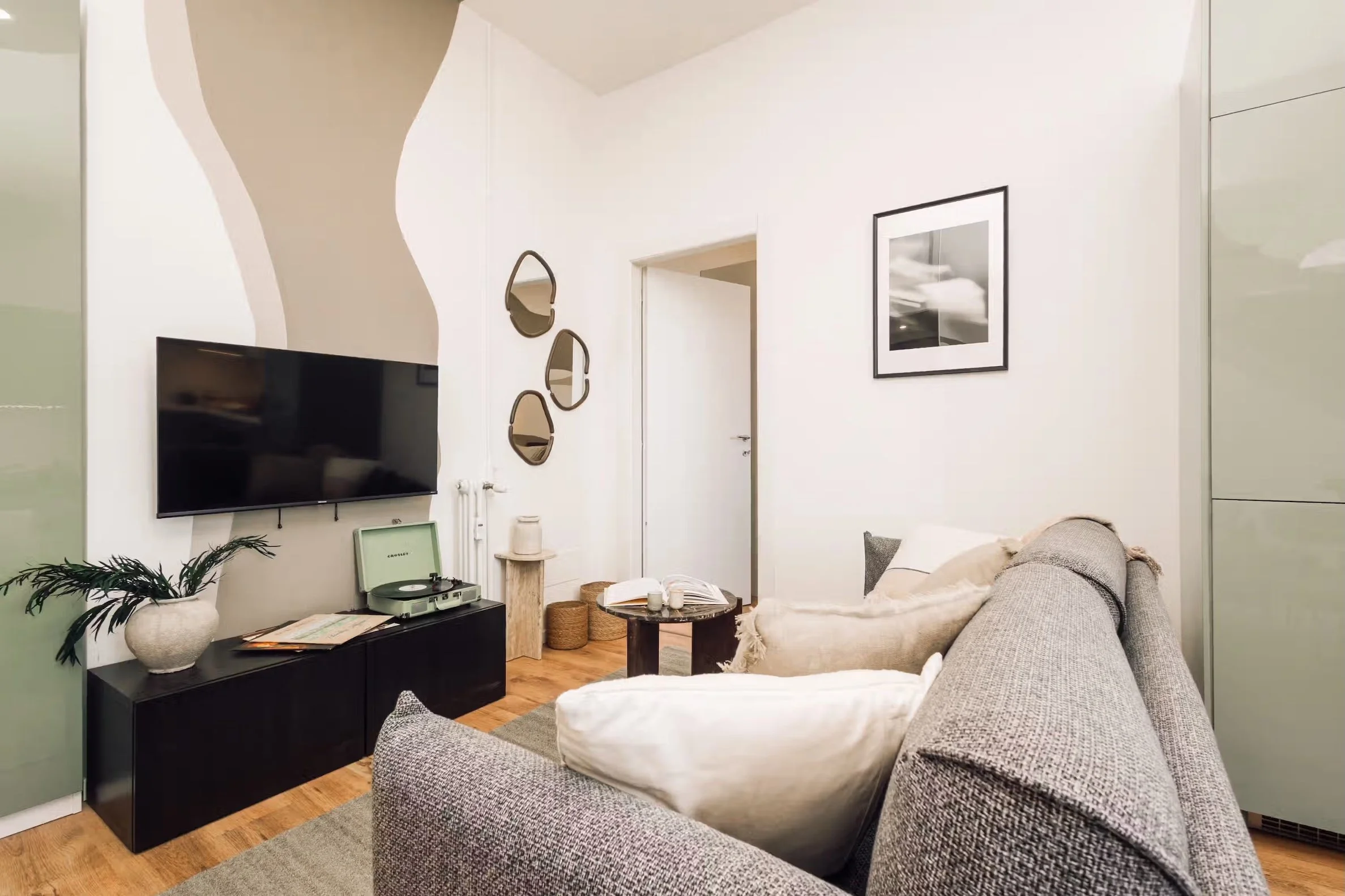 bullona-quarters-1 bed-8.jpeg