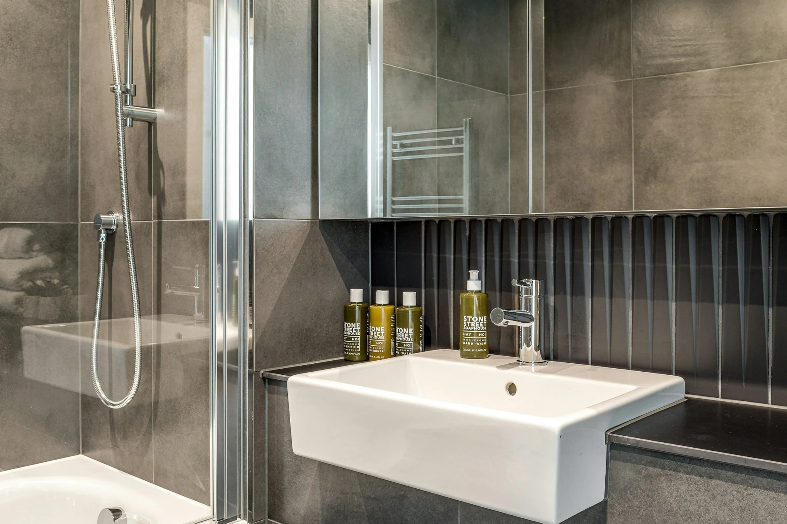 stratford-internationtional - 2 bed - 5.jpg