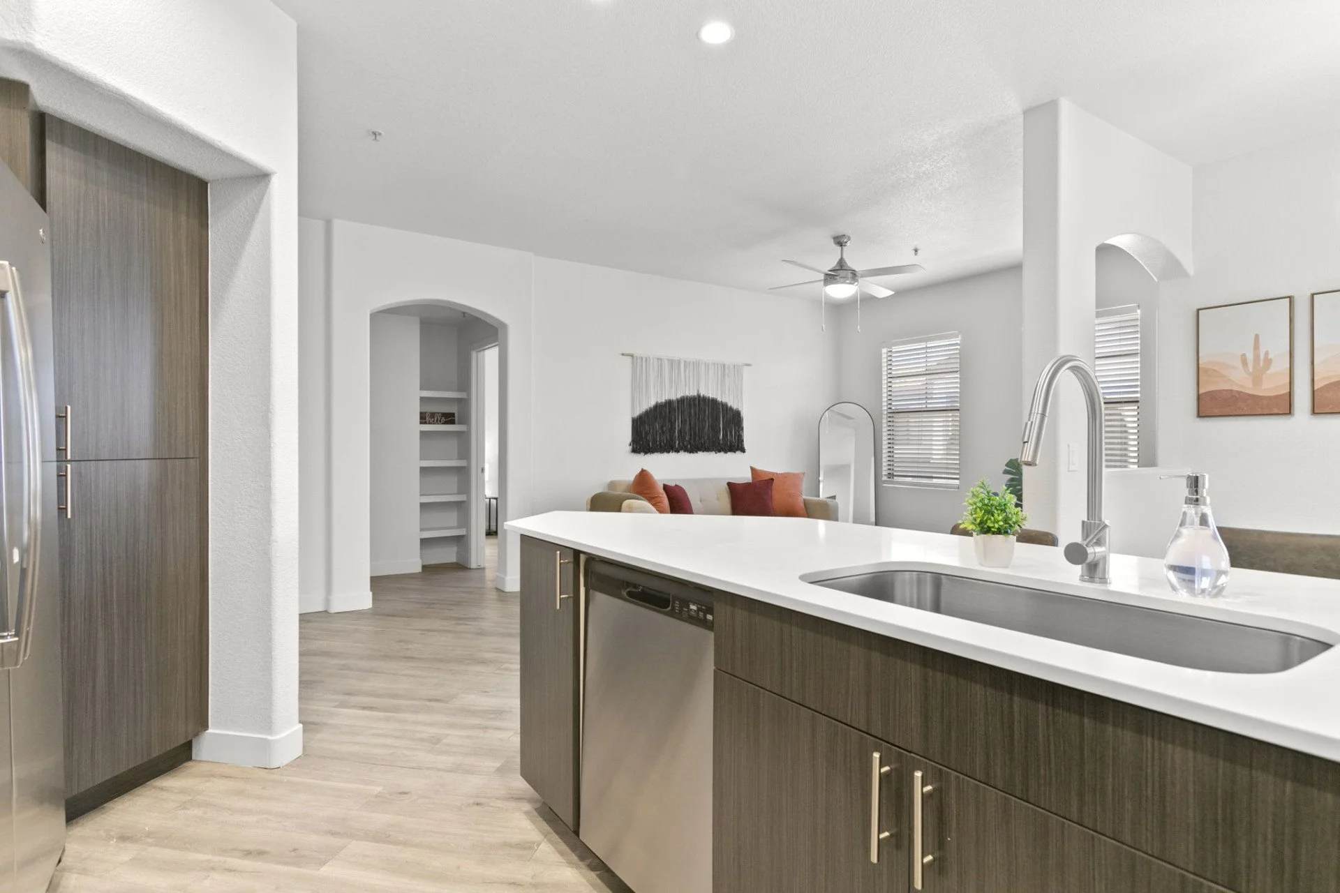 cabela-residences-2 bed8.jpg