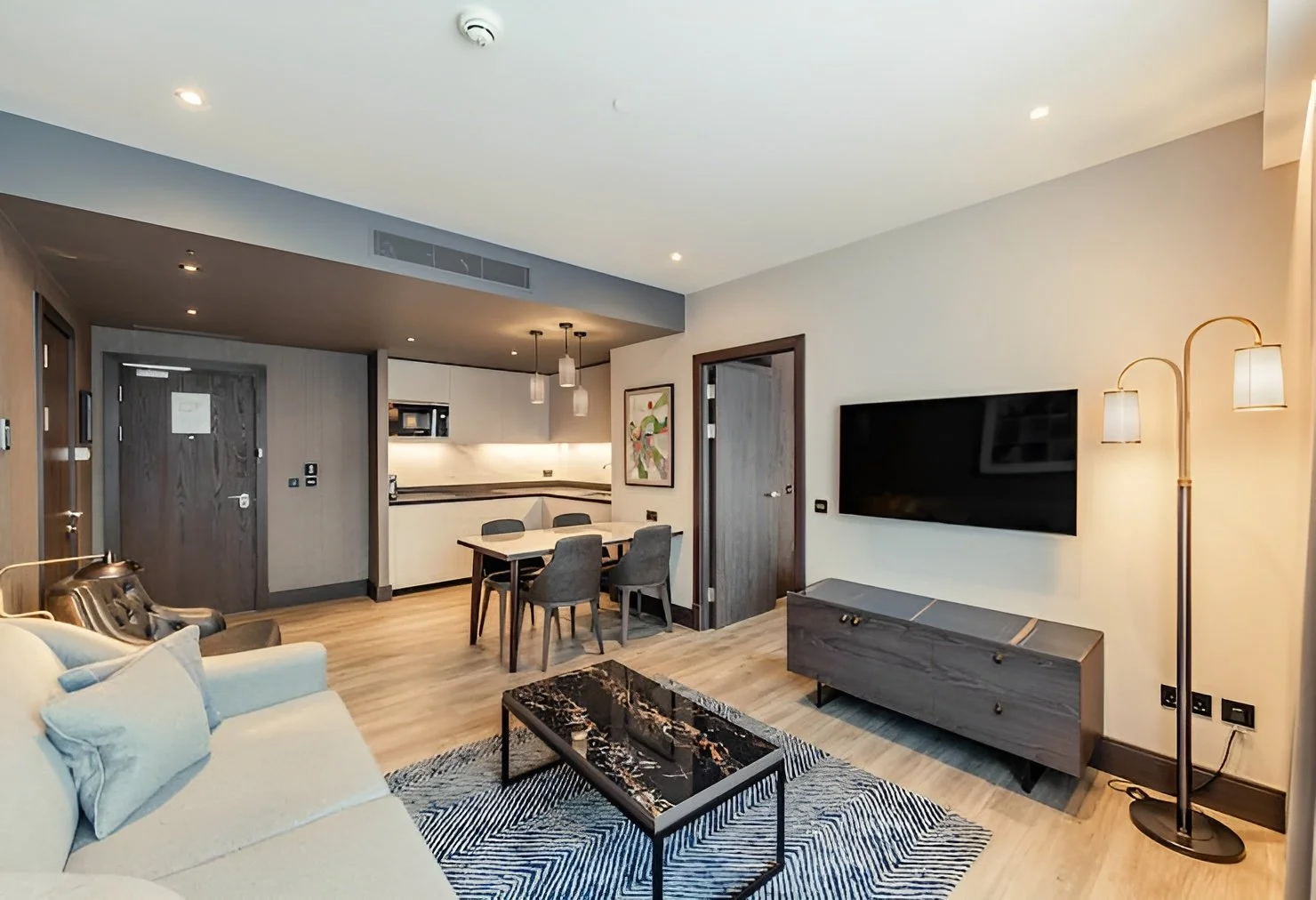 cambridge-suites-1 bed -2.jpg
