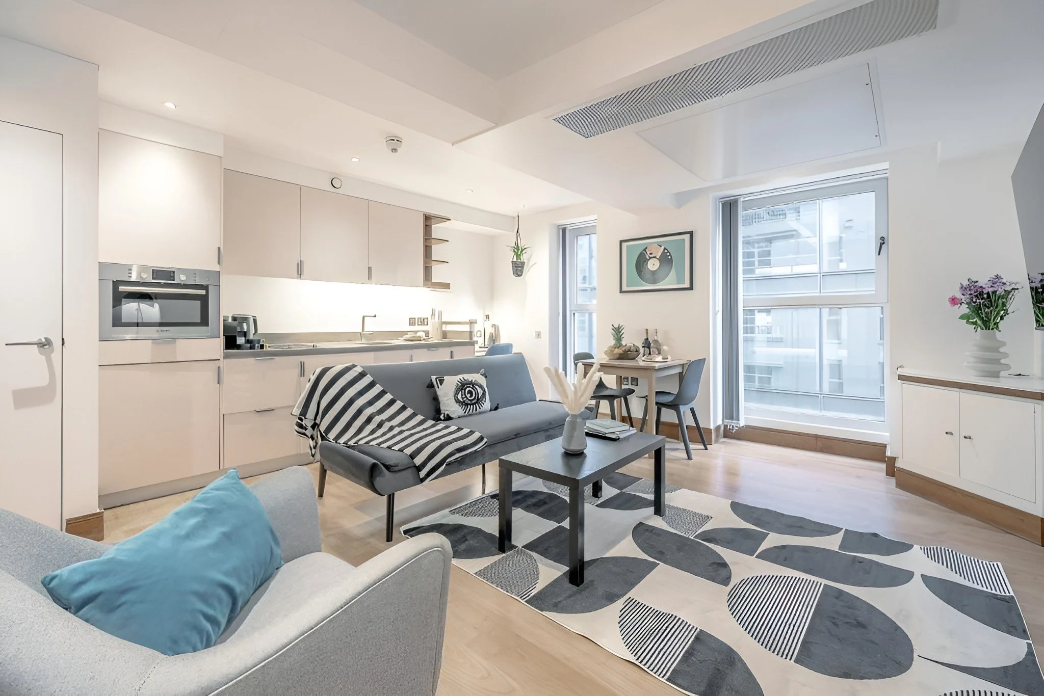 vine-st-1bed-6.jpg