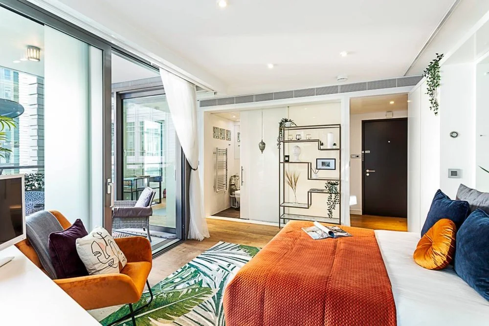 Studio Apartment Near UAL