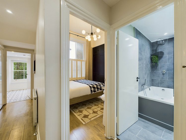 9. Westbourne Park Apartments Bed with Bath.jpg