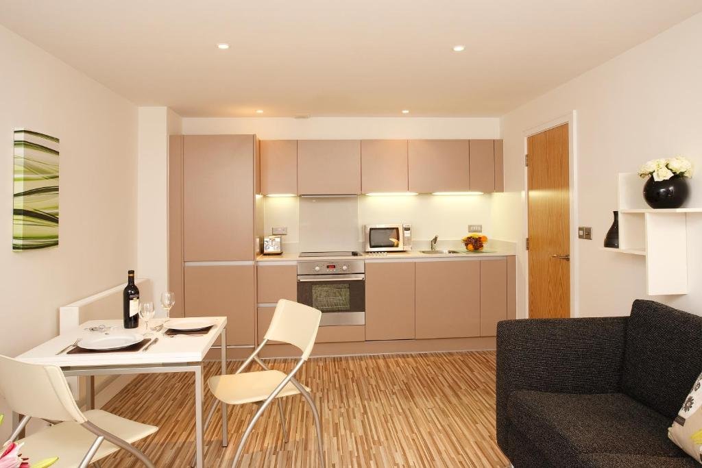 5. Great Ormond St Apartments 1 Bed Apartment (6).jpg