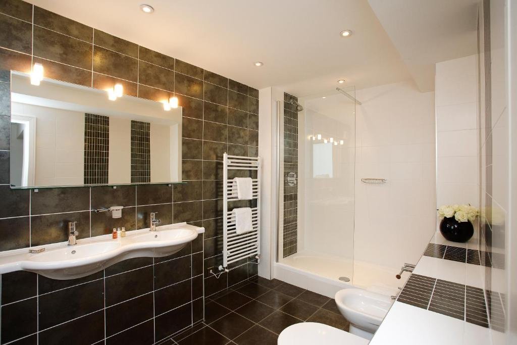 Great Ormond St Apartments 2 Bed Apartment (10).jpg