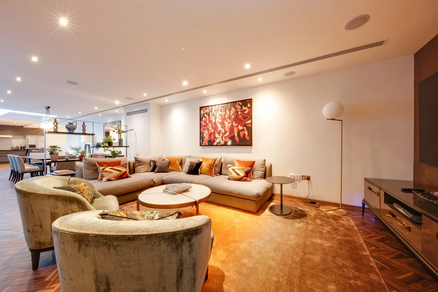 Knightsbridge Apartments