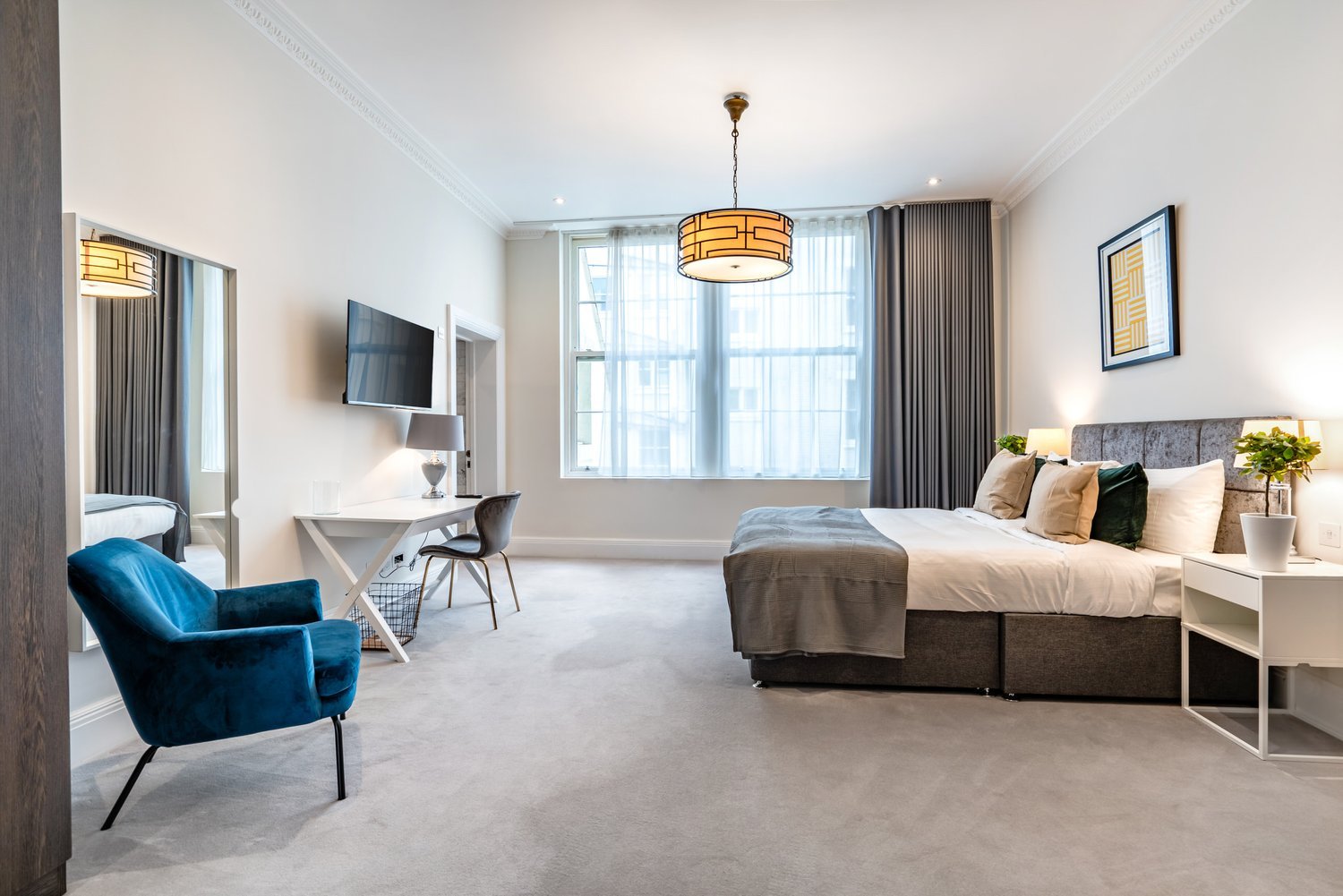 The Lincoln’s Inn Collection 2 Bed No- 7 (13).jpg