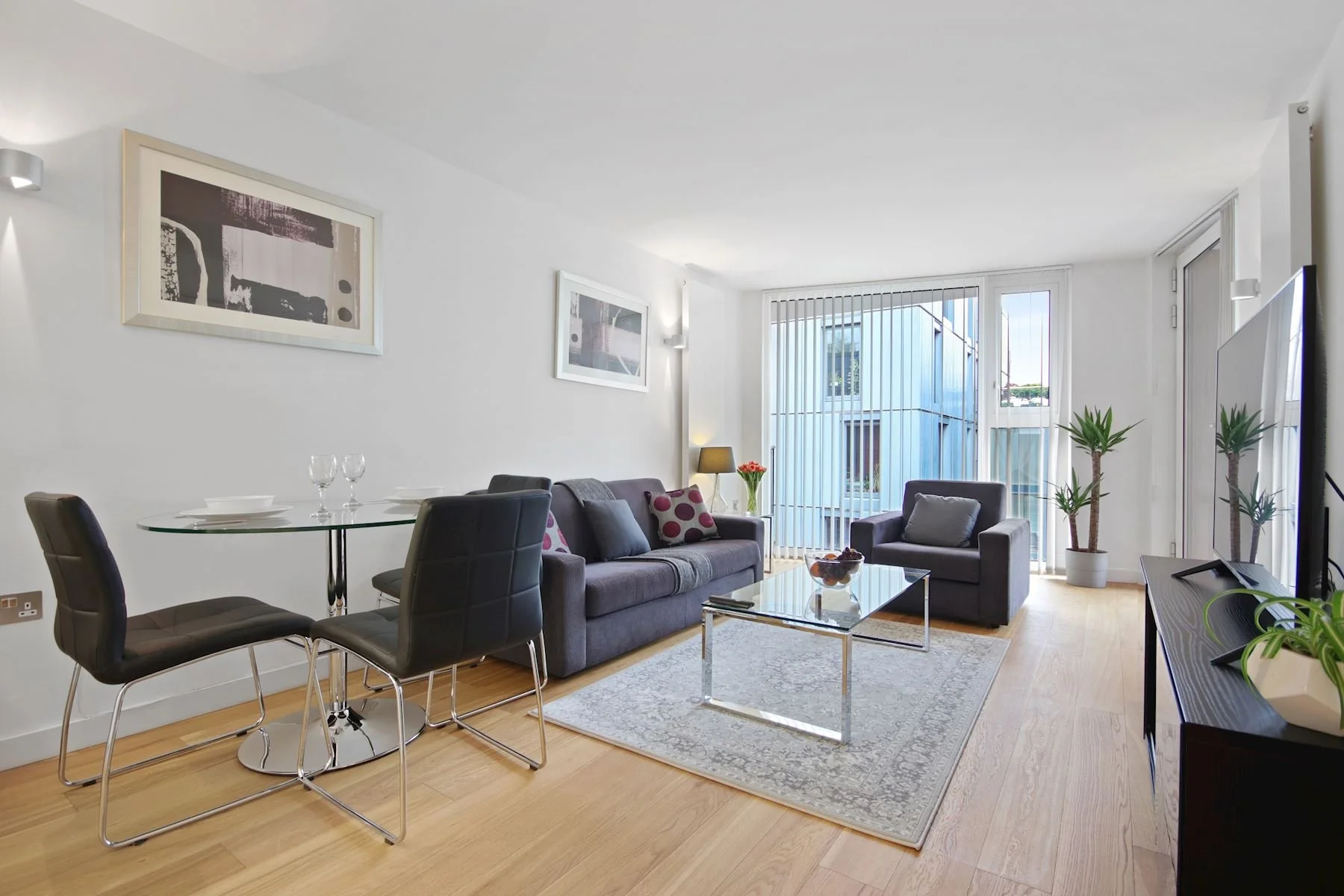 Farringdon Yard Apartments 1 Bed Apartment (7).JPG