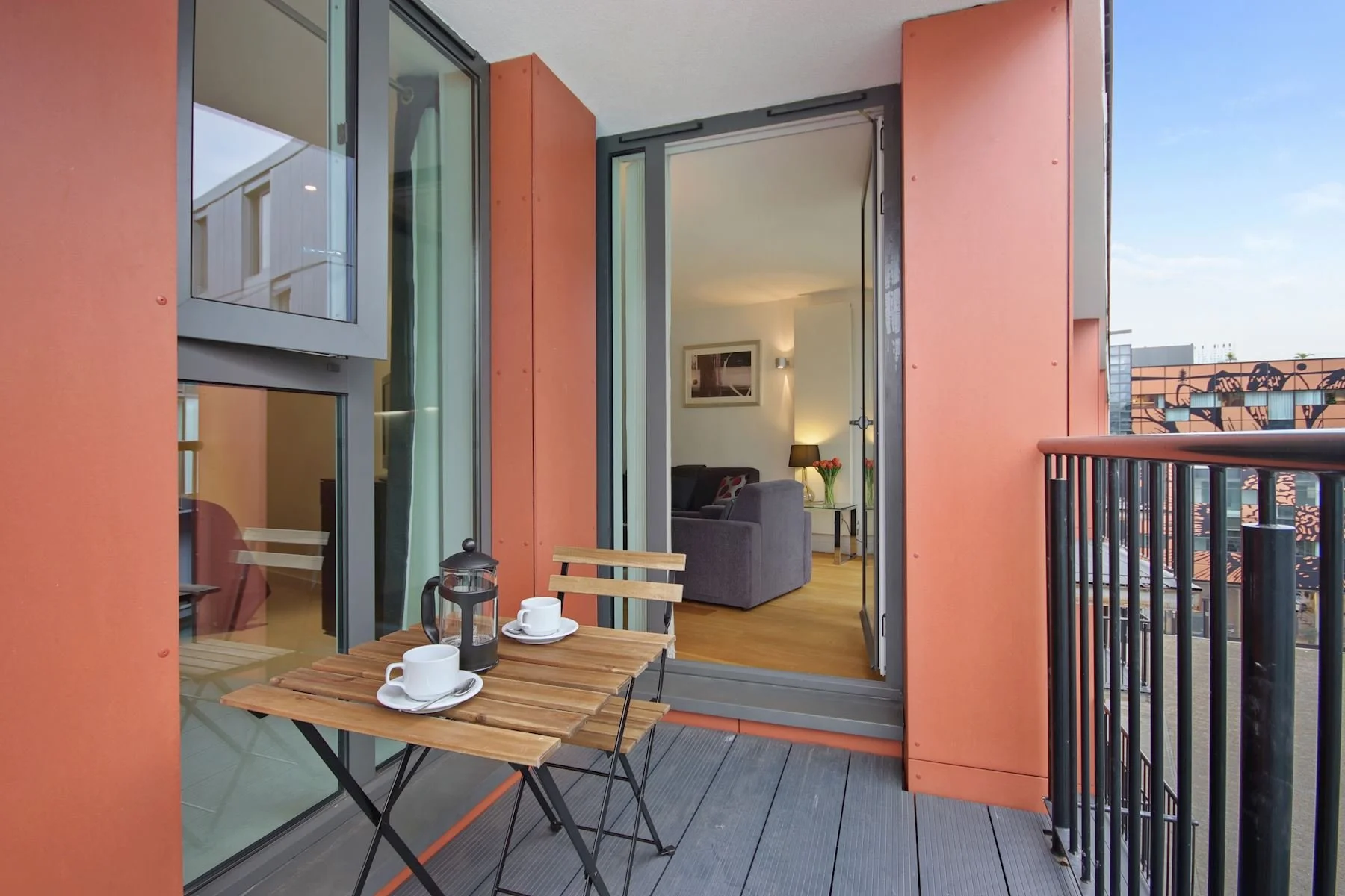 Farringdon Yard Apartments 1 Bed Apartment (8).JPG