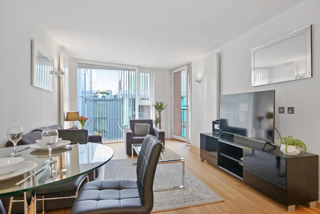 Farringdon Yard Apartments 1 Bed Apartment (10).JPG