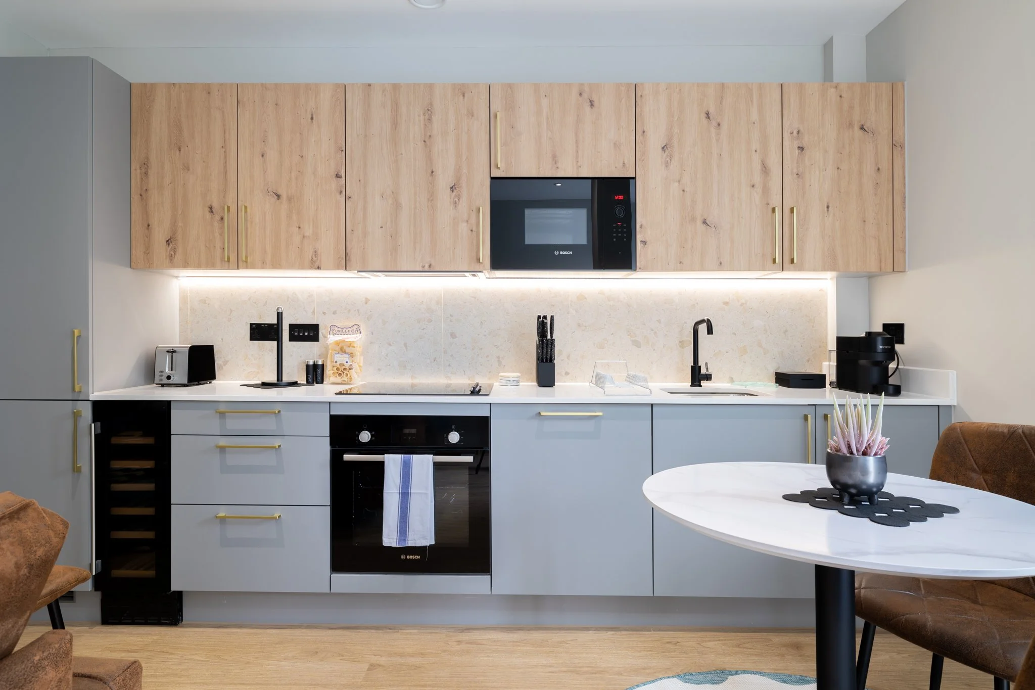 4. Kitchen.jpg