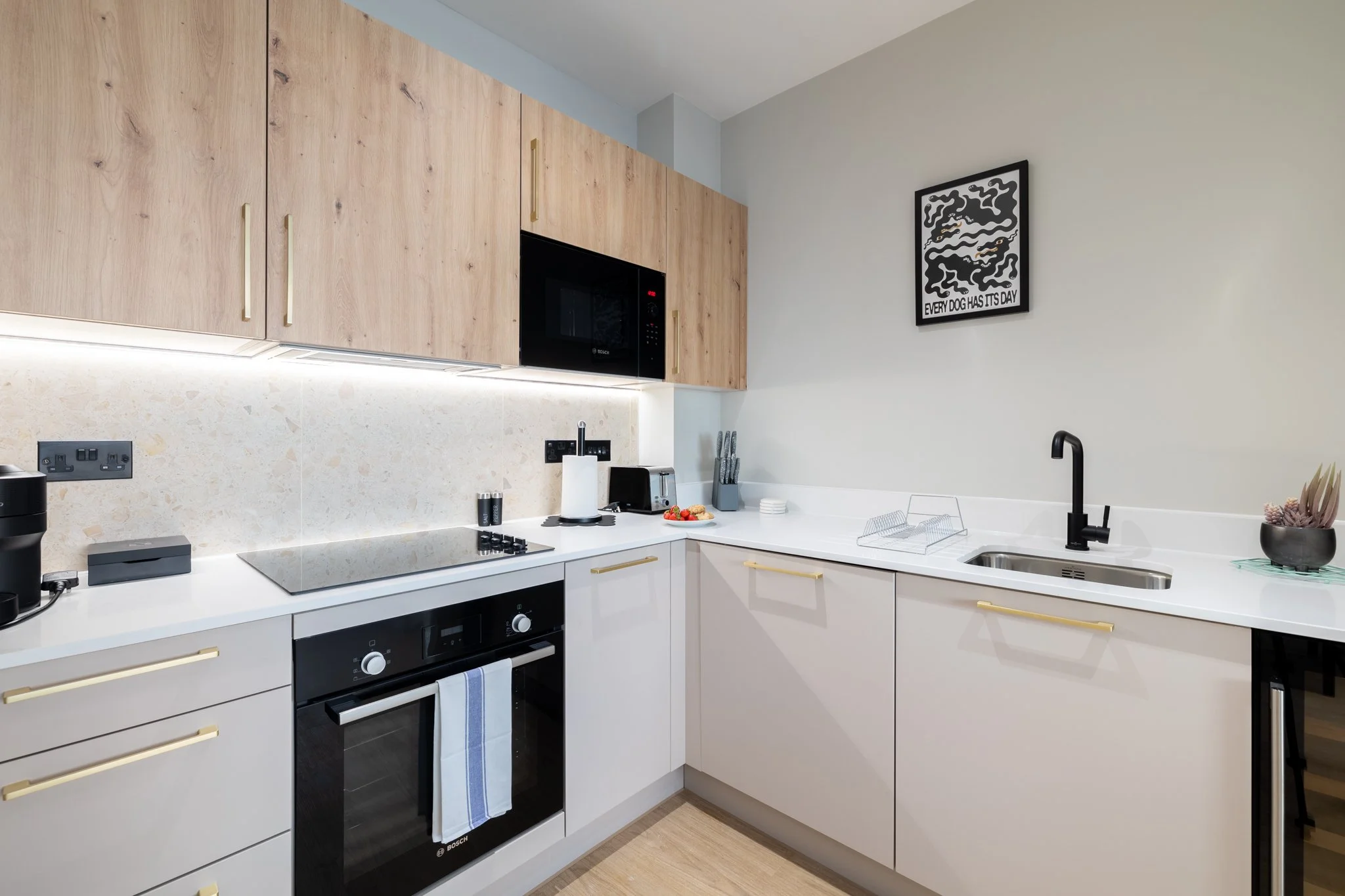 2. Kitchen.jpg