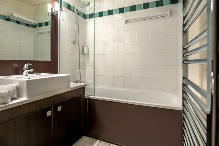 parmentier-quarters-1-bed-2.jpg