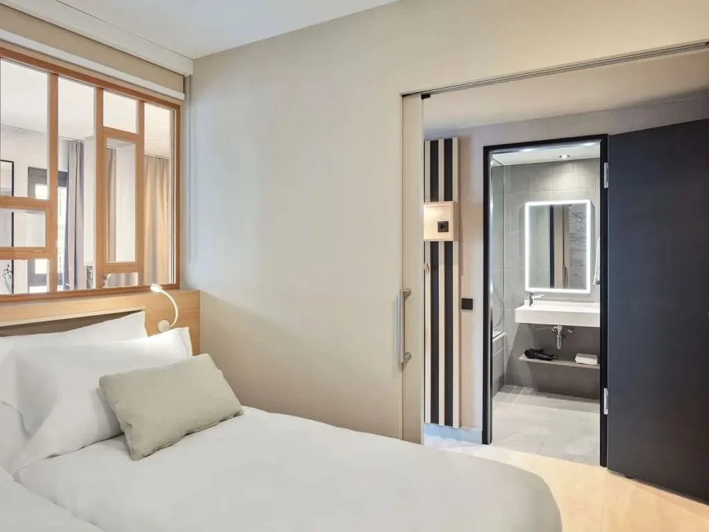 whitechapel-living-1-bed-3.jpeg
