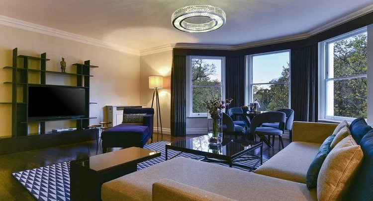 2 Bed at South Ken Gardens, Kensington