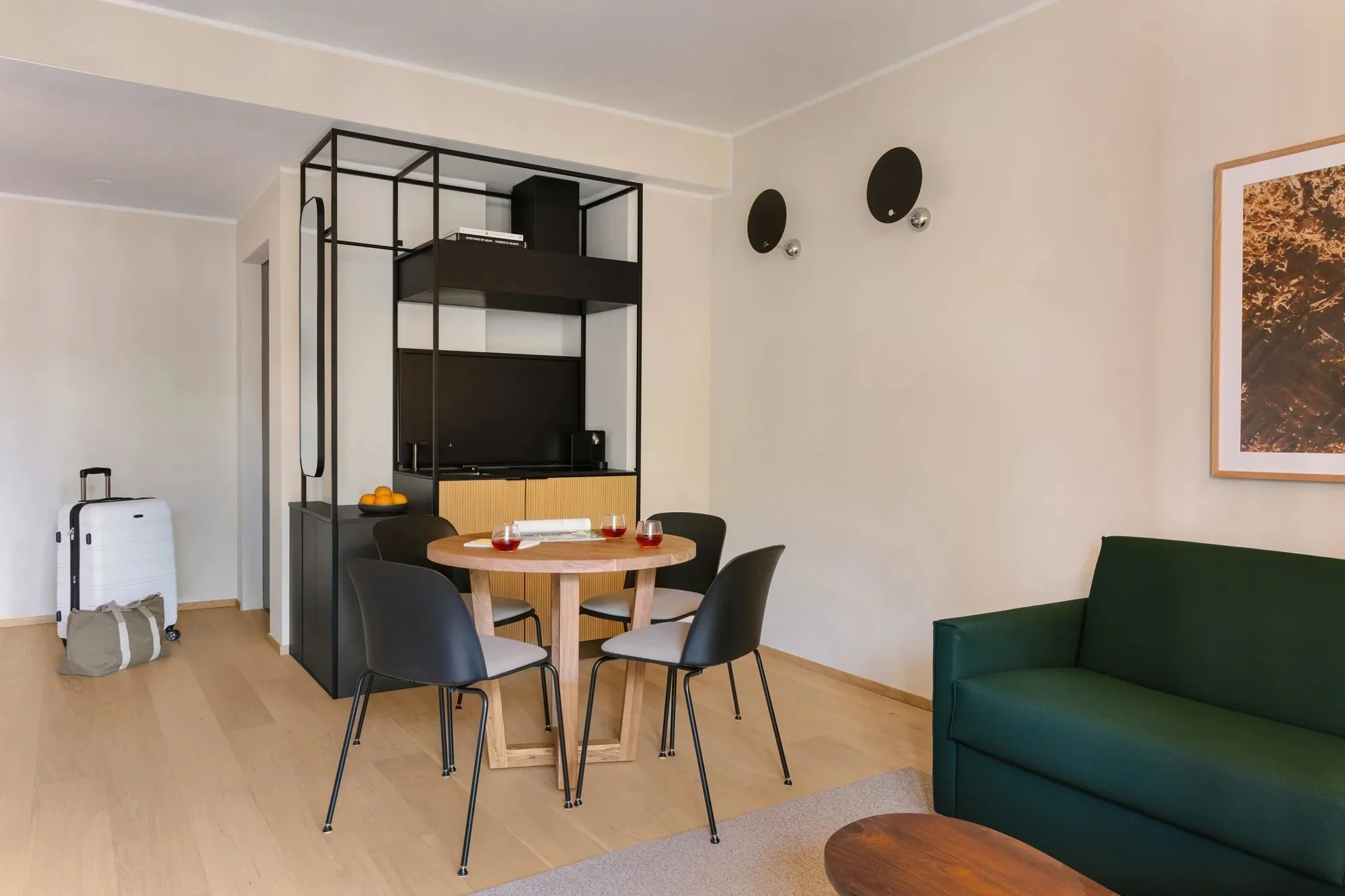 milano-corso-living-1bed-18.jpeg