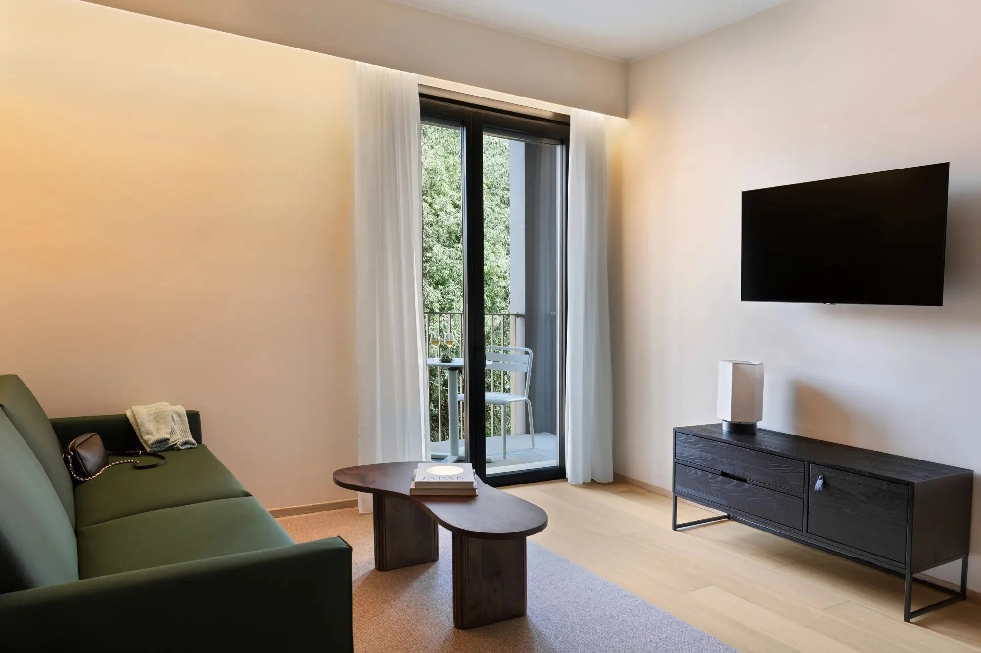 milano-corso-living-1bed-21.jpeg