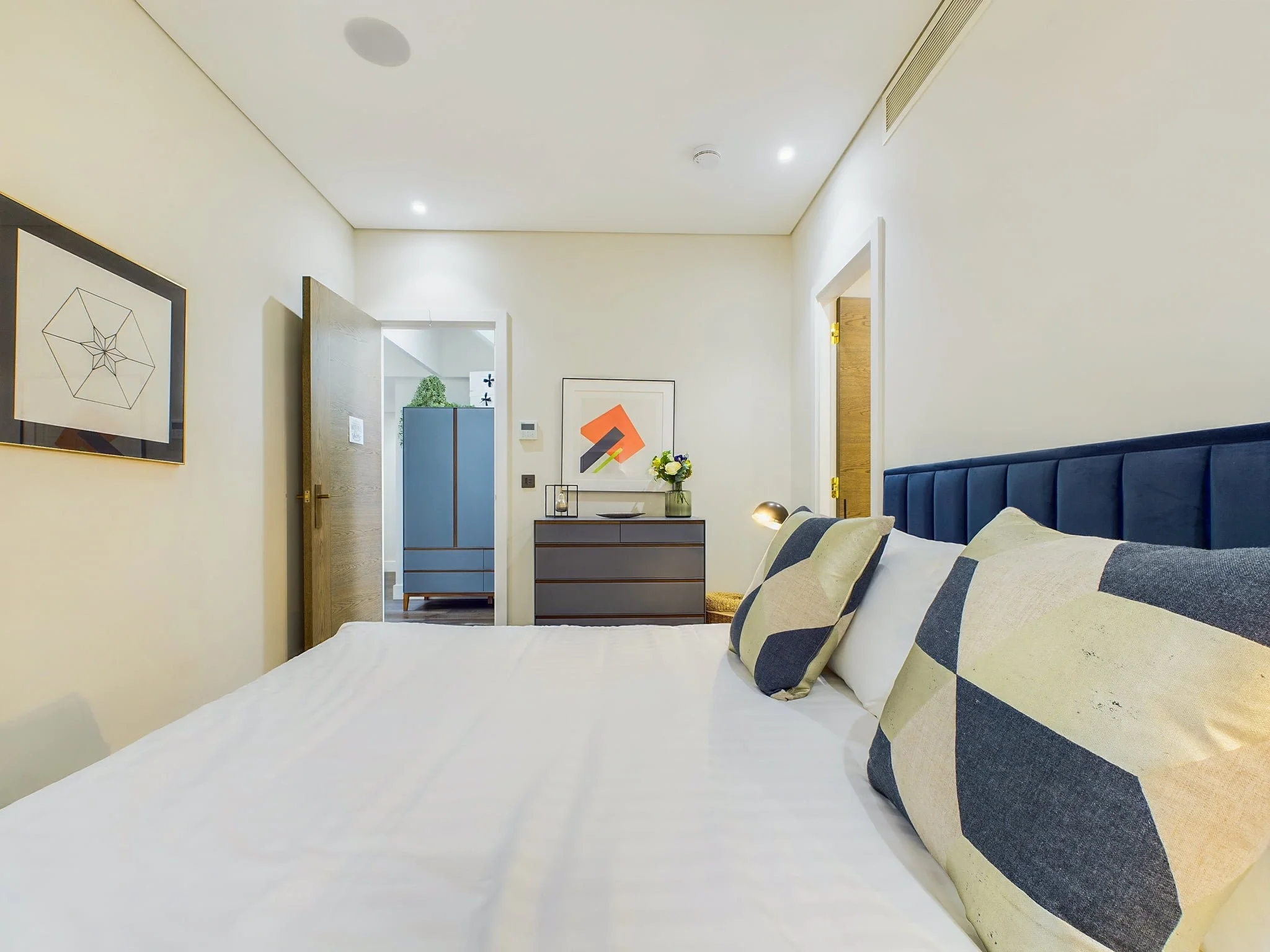 pinks-mews-2bed-lower-6.jpg