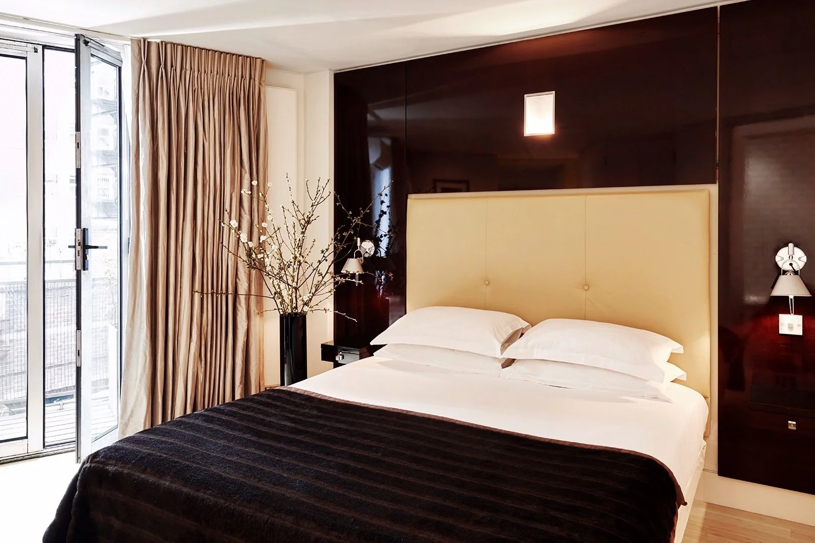 hanover-suites-1bed-deluxe-1.jpg