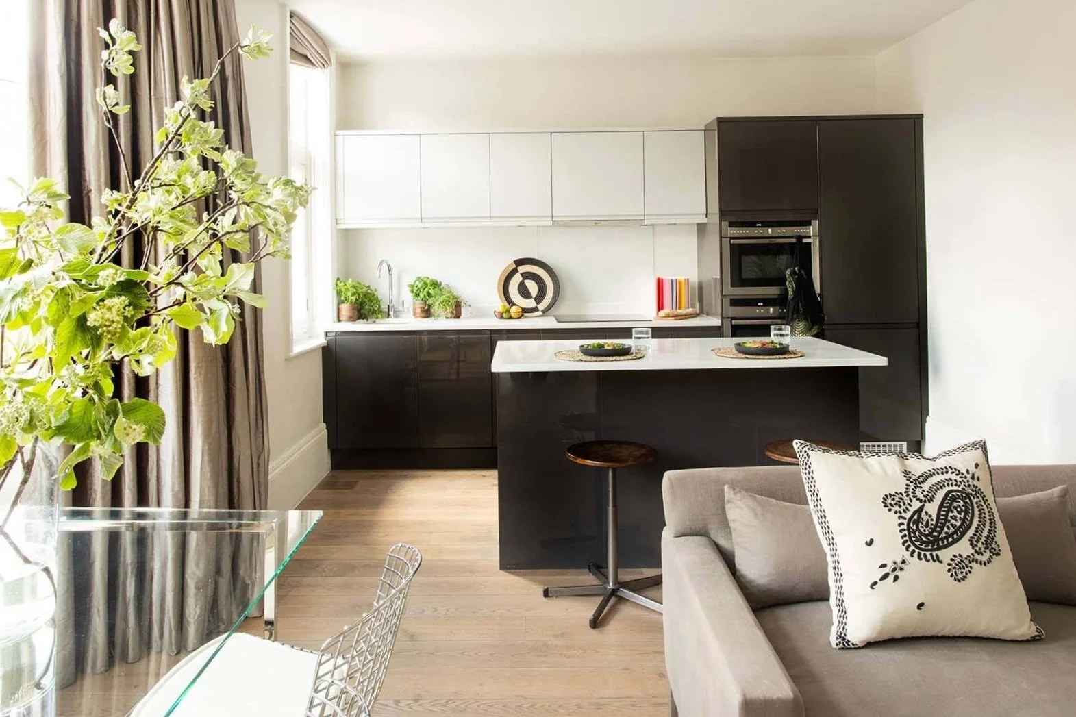 cavendish-square-1bed-deluxe-1.jpg