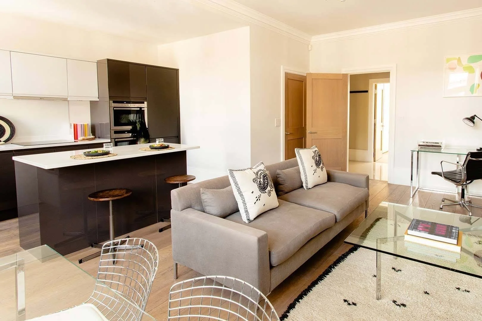 cavendish-square-1bed-deluxe-2.jpg