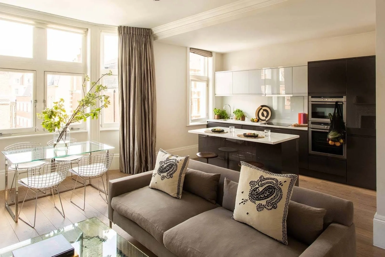 cavendish-square-1bed-deluxe-4.jpg