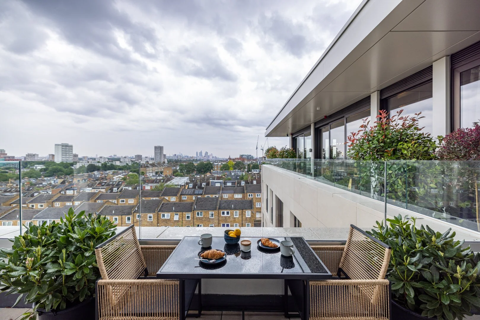 wandsworth-heights-studio-penthouse-13.jpg