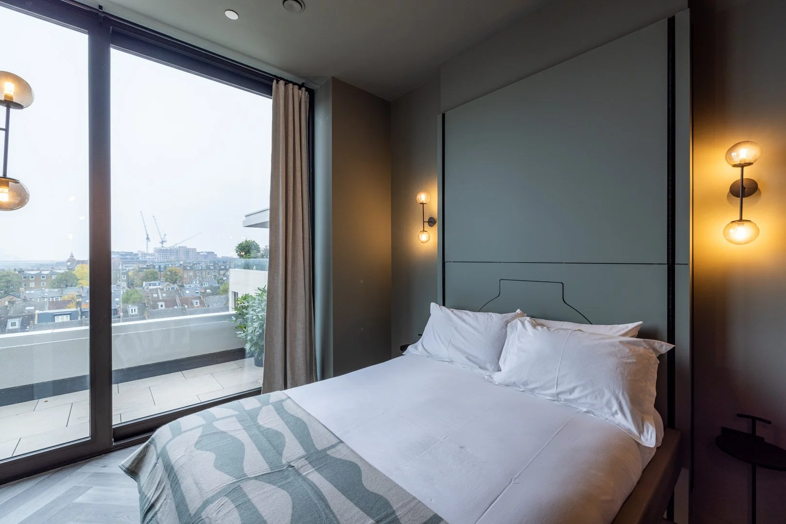 wandsworth-heights-1bed-penthouse-12.jpg