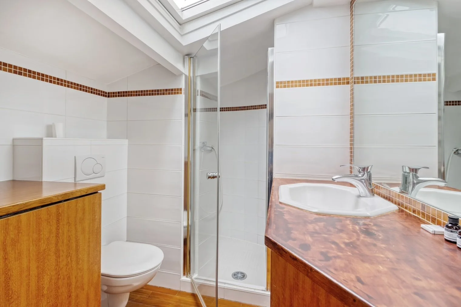 maubourg-living-2-1bed-4.jpeg