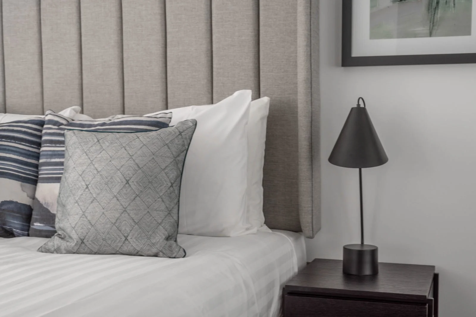 royal-mint-st-1bed-2.jpg