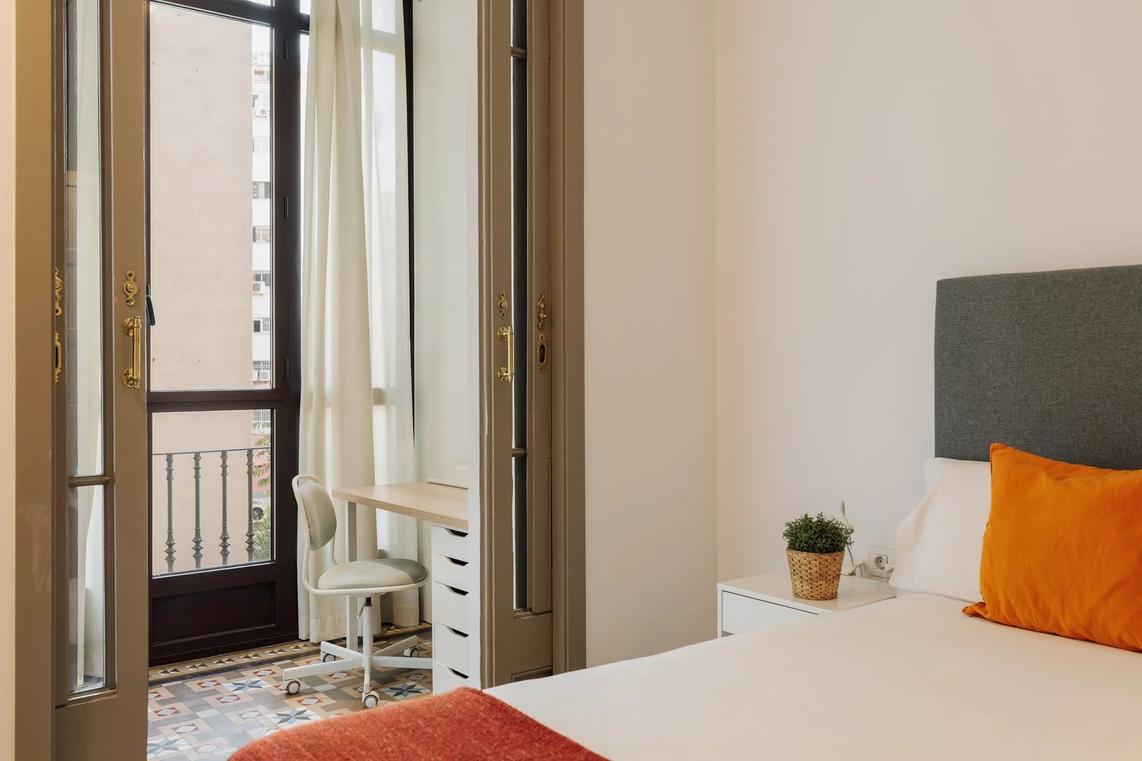 arago-residencia-3bed-10.jpg