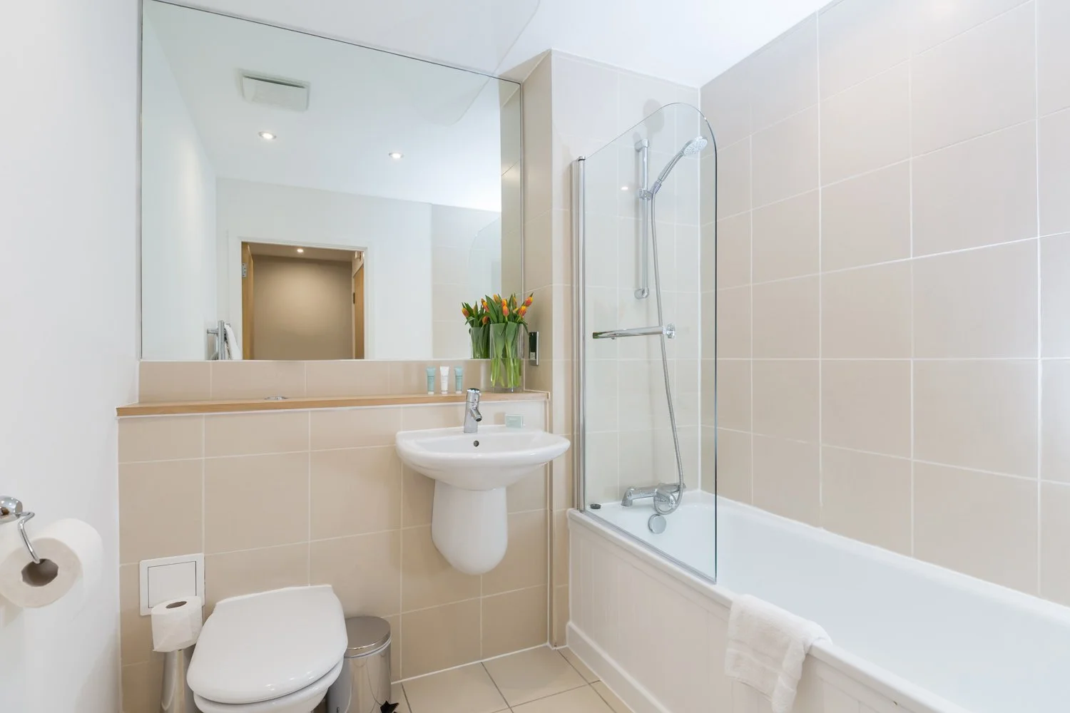 hatfields-quarters-2bed-2.jpg