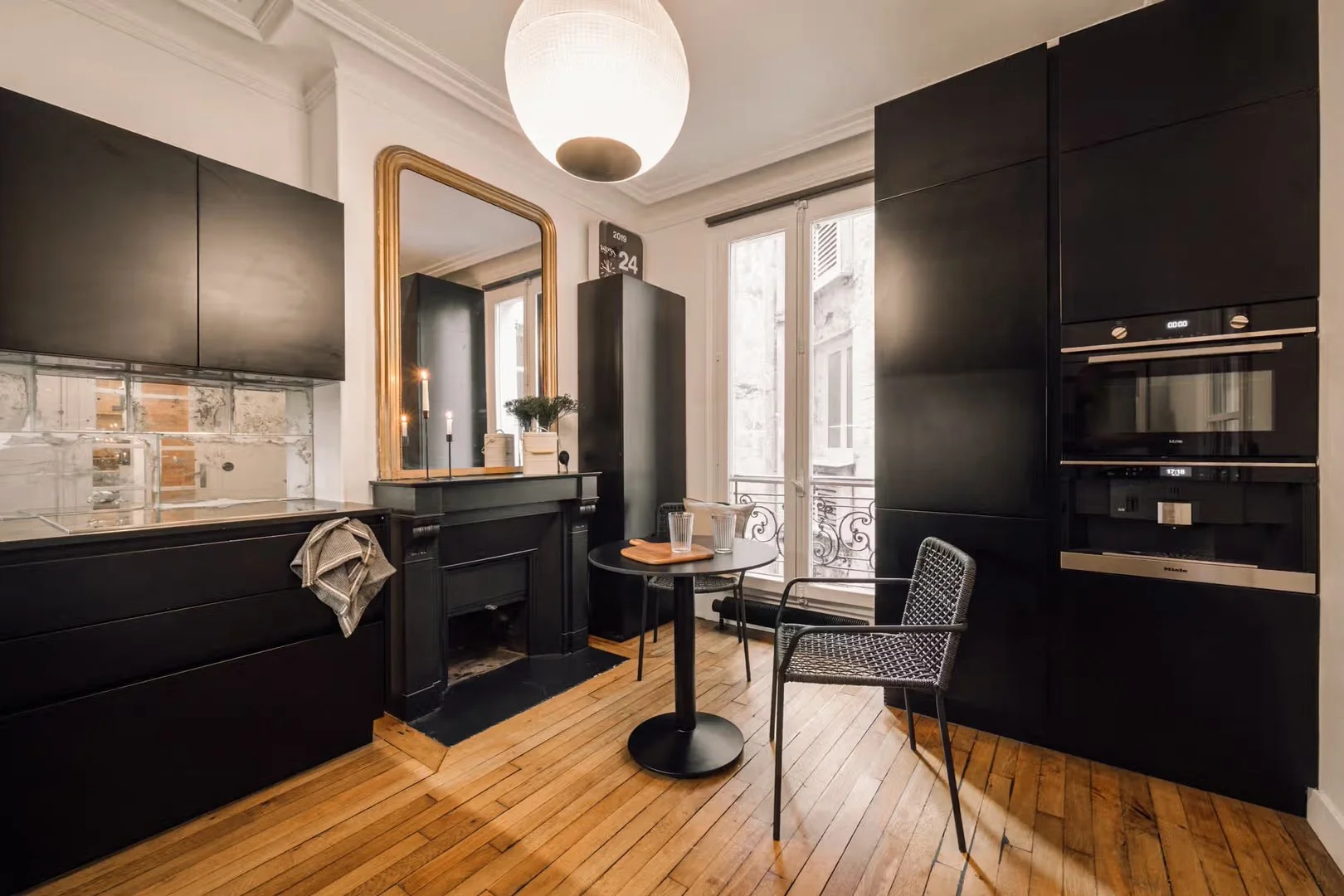 maison-de-pigalle-2bed-4.jpeg
