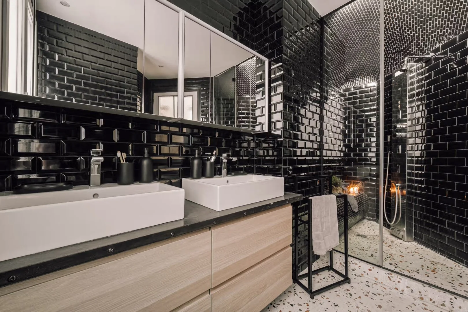 maison-de-pigalle-2bed-7.jpeg