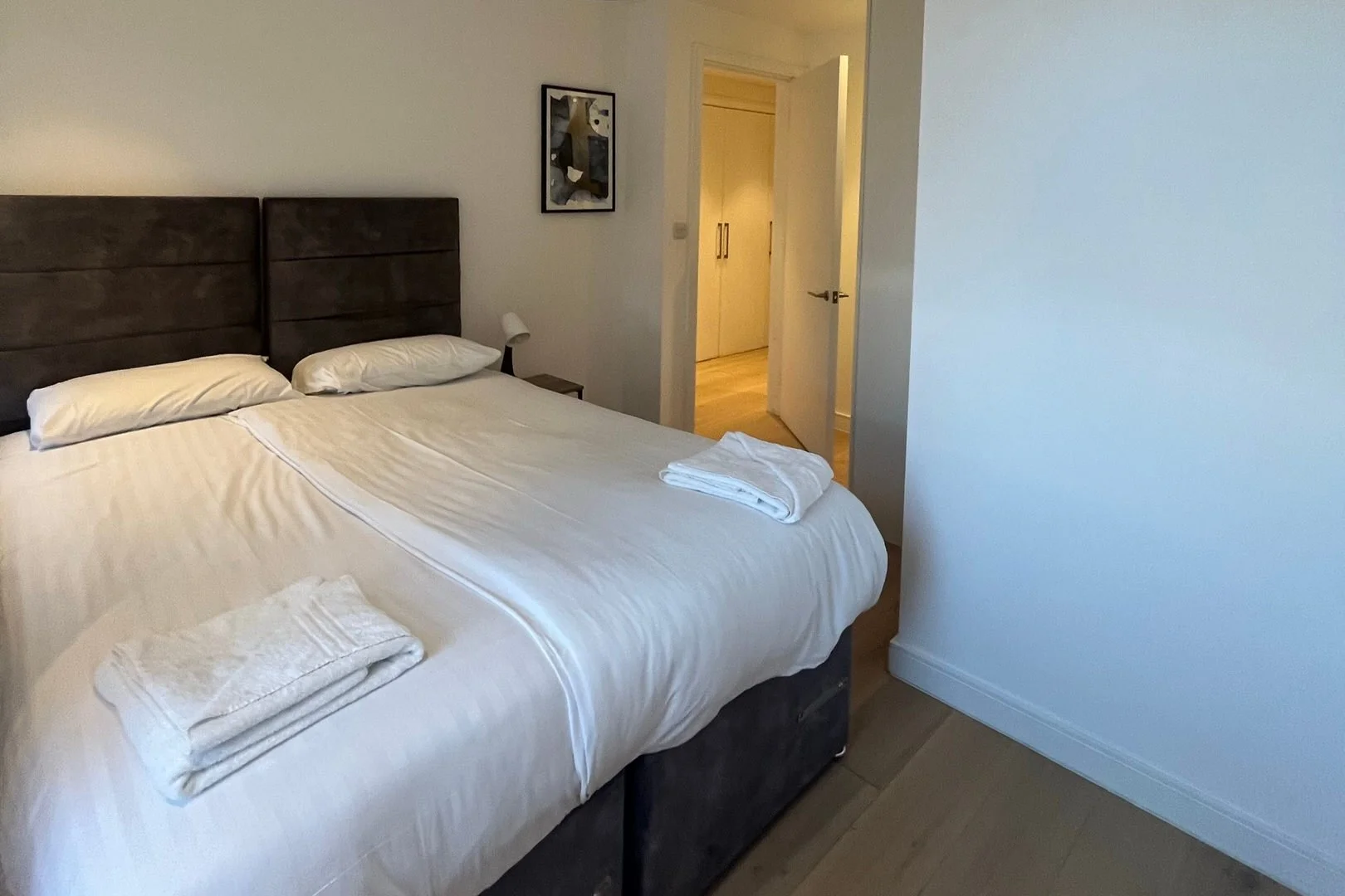 allen-gardens-1bed-2.jpeg