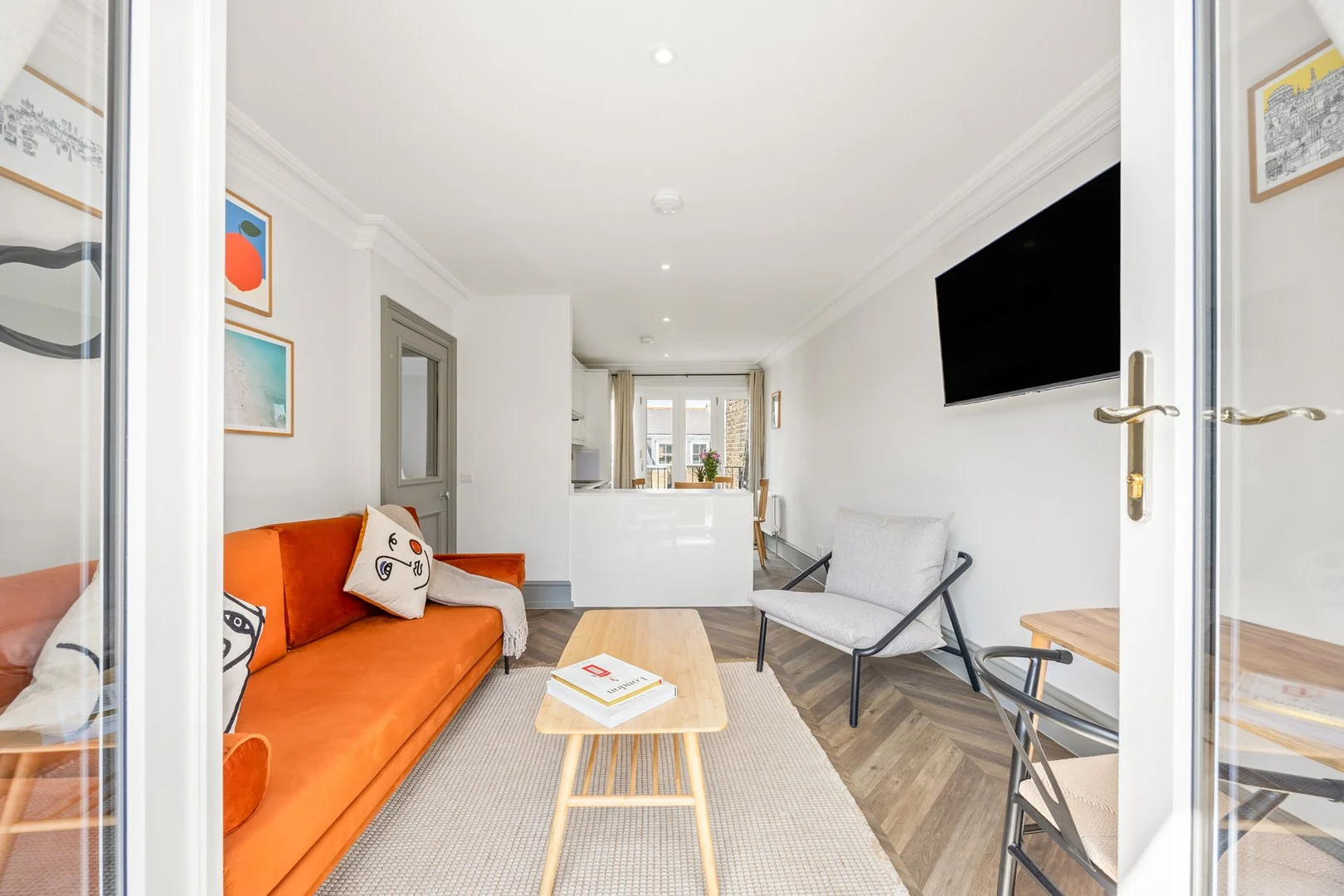 theatre-view-residences-2bed-deluxe-4.jpg