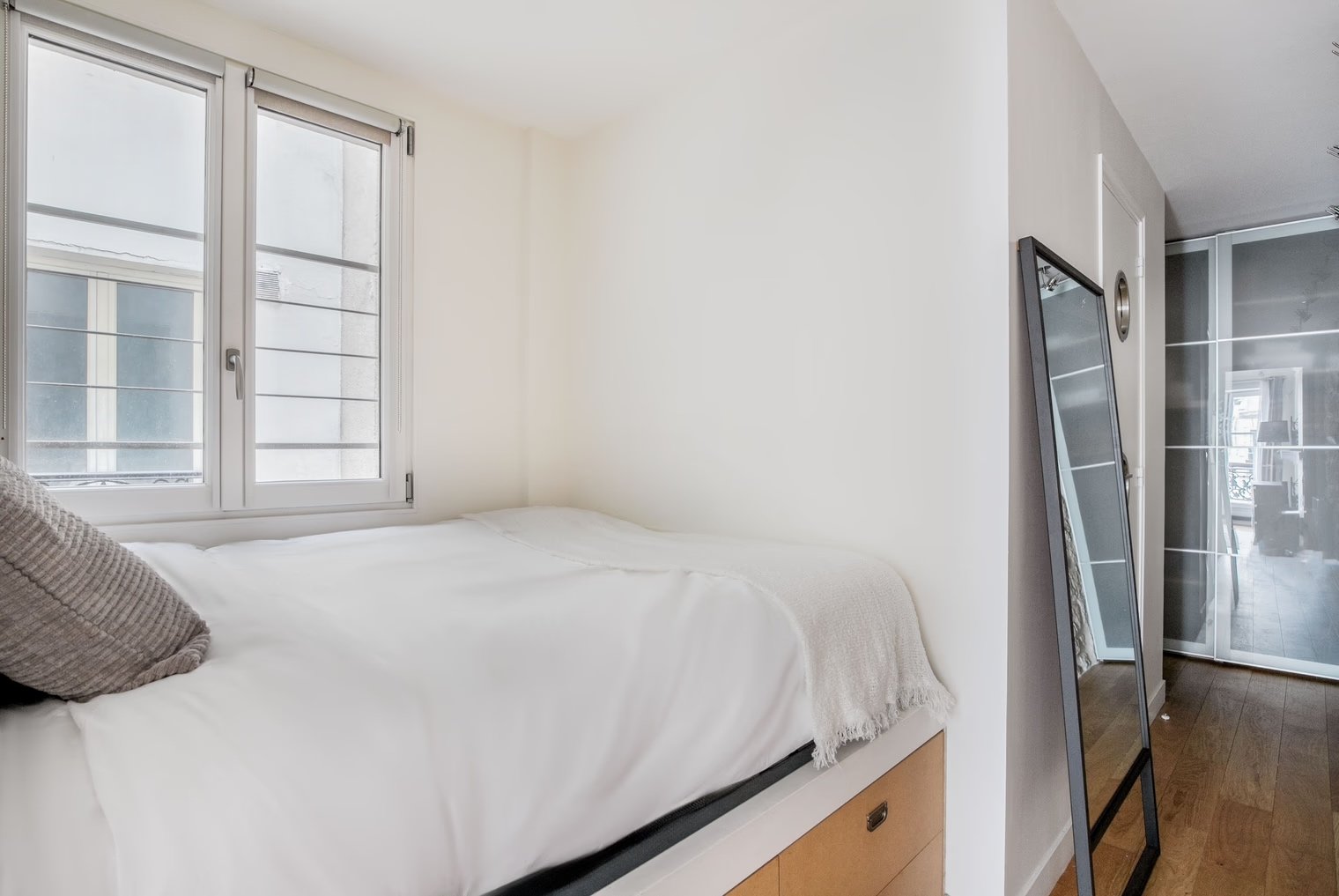 beautreillis-residence-studio-1.jpeg