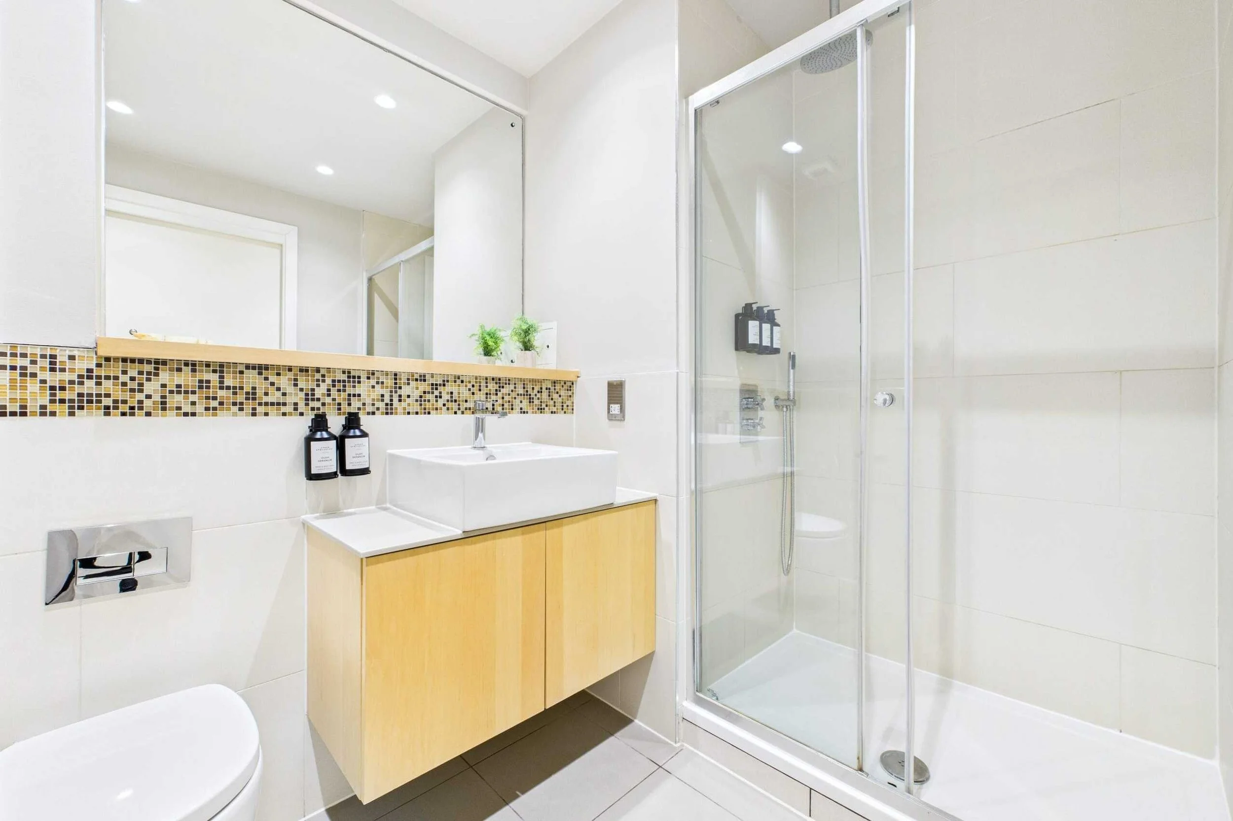 east-haven-2bed-deluxe-8.jpg