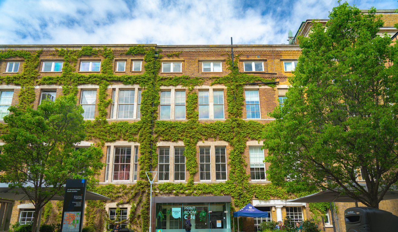 Why Students Choose Apartments Over Dorms